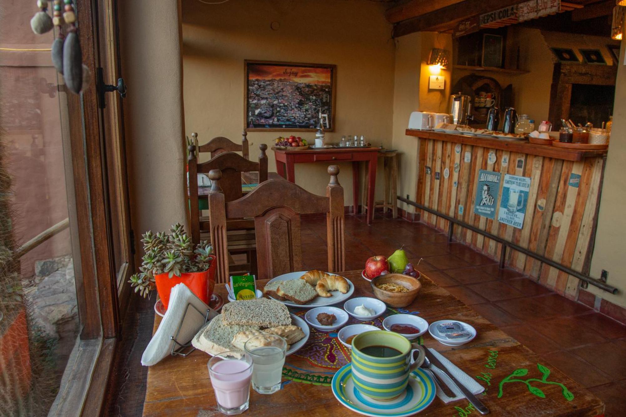 Antigua Tilcara Hostel Exterior photo